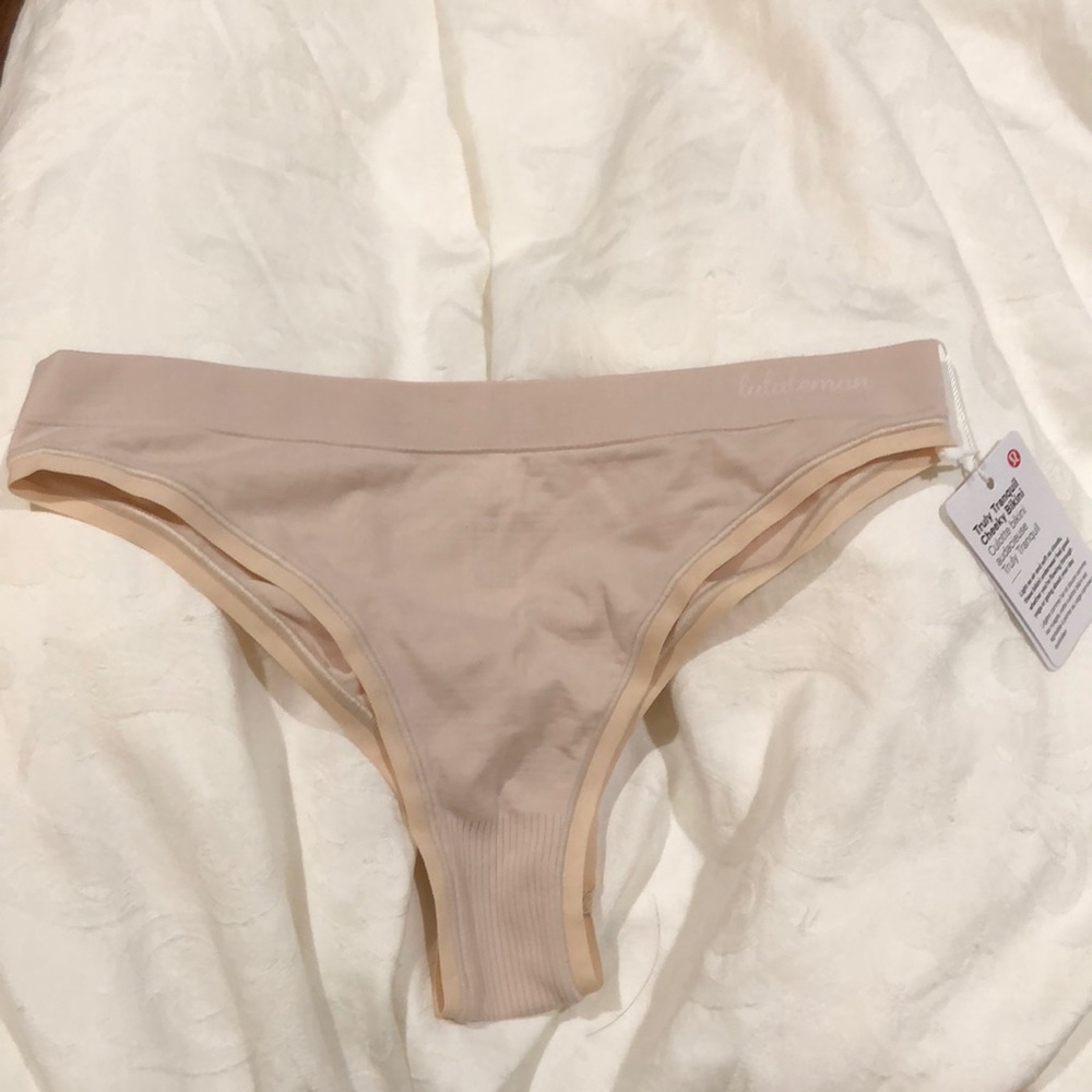 Lululemon cheeky bikini